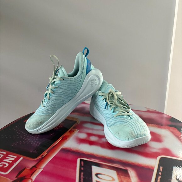 Under Armour Curry 12's Pisces - Picture 2 of 5
